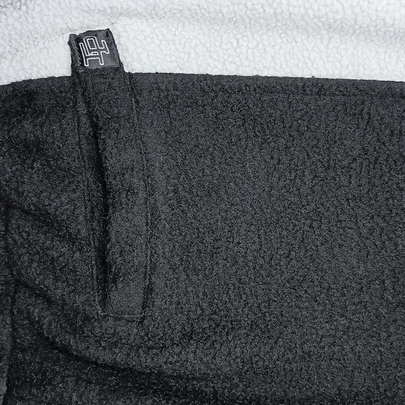 Inaka Sherpa Power Shorts - Picture 4 of 5